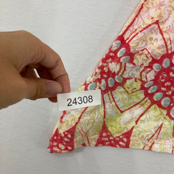 Lulu-B medium Colorful Floral Shark-Bite Hem Stretch Short Sleeve Knit Blouse - Picture 12 of 12